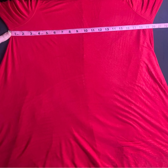 Elegant Red Women's Top - Picture 5 of 5